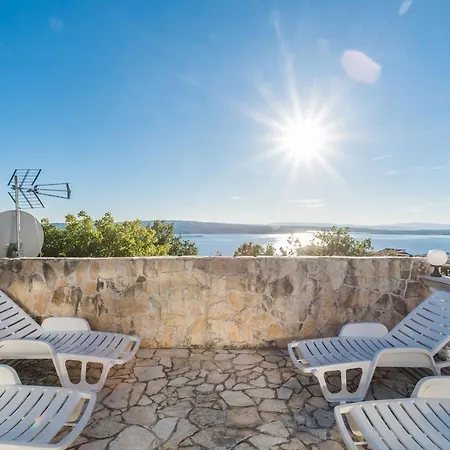 Mit Privater Terrasse Und Meerblick Apartment Crikvenica