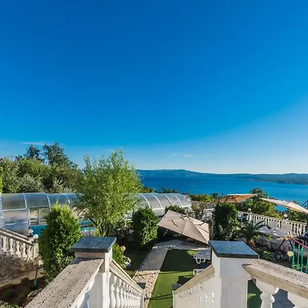 Mit Privater Terrasse Und Meerblick